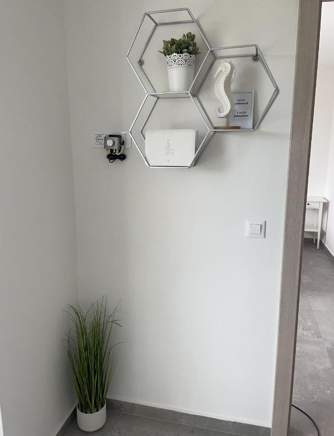 Sandra Apartments Макарска Екстериор снимка